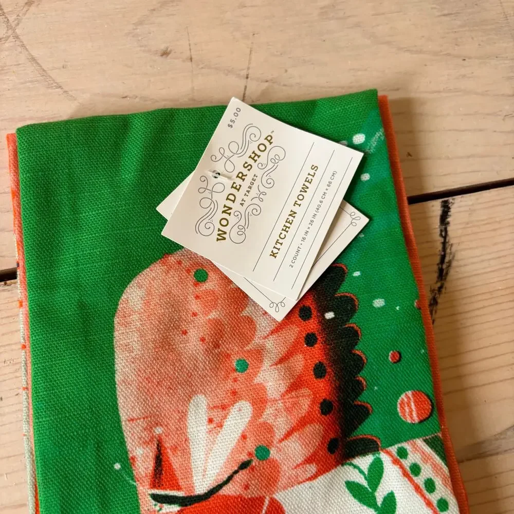 Wondershop NWT Set of 2 Christmas Kitchen Towels by Cecilia Ruiz & Lisk Feng
